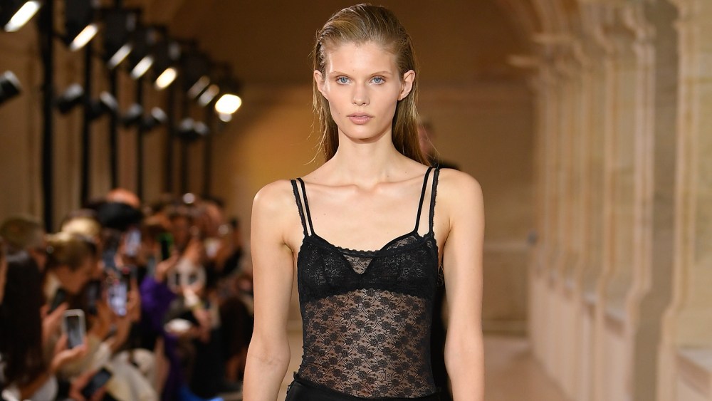 Victoria Beckham RTW Spring 2023
