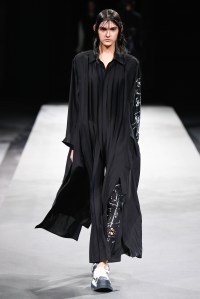 Yohji Yamamoto RTW Spring 2023