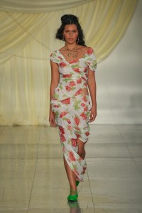 Runway at Yuhan Wang RTW Spring 2023 on September 18, 2022 in London