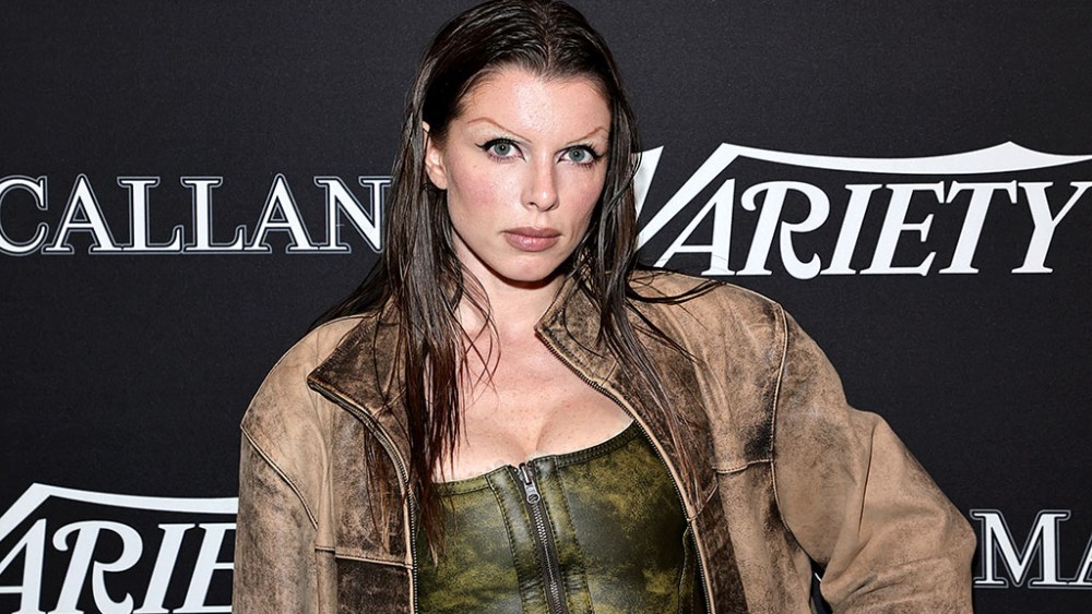NEW YORK, NEW YORK - OCTOBER 19: Julia Fox attends Variety, The New York Party at American Bar on October 19, 2022 in New York City. (Photo by Jamie McCarthy/Variety via Getty Images)