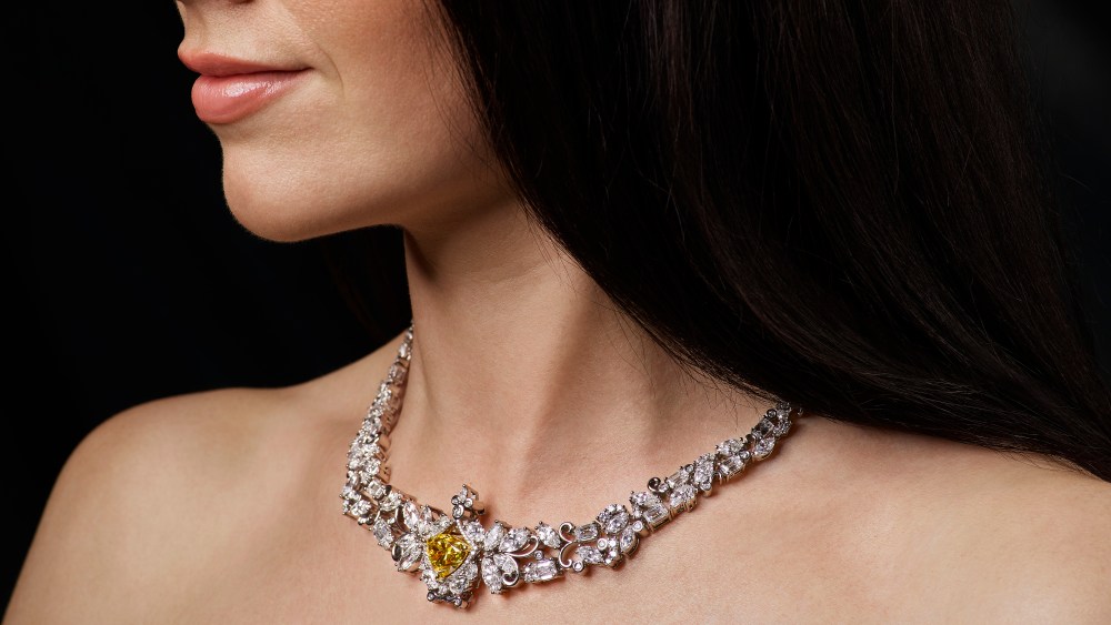 Maison Mazerea Coeur de Mazarin necklace