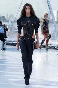 Alexander McQueen RTW Spring 2023