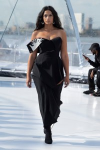 Alexander McQueen RTW Spring 2023