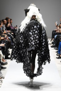 Comme Des Garcons RTW Spring 2023