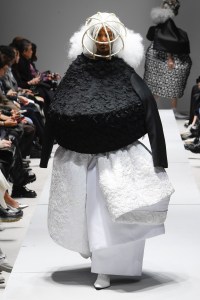 Comme Des Garcons RTW Spring 2023