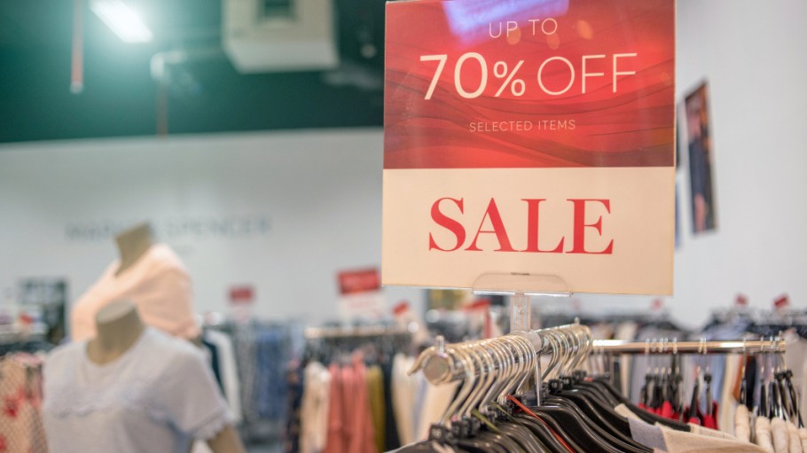 Q3 earnings season is about to start, and inventory problems along with slowing demand are seen as risks to margin pressure and earnings deceleration.