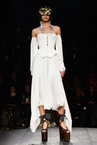 Andreas Kronthaler for Vivienne Westwood RTW Spring 2023