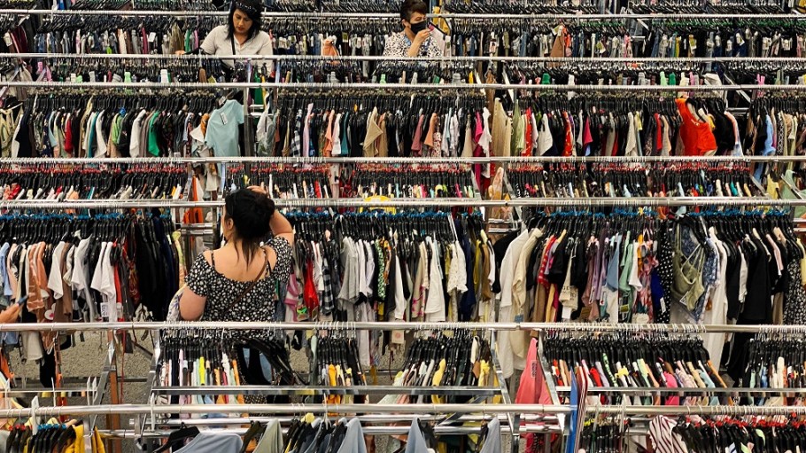 U.S. retail apparel prices fell 0.3 percent in September compared to August, even as the overall Consumer Price Index rose 0.4 percent.