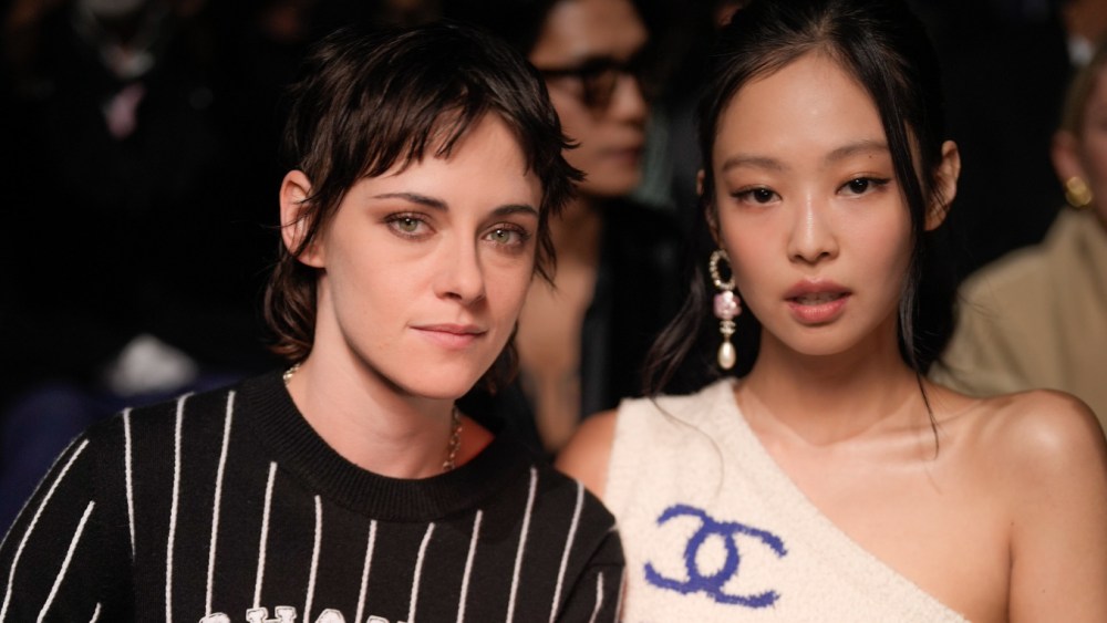Kristen Stewart and Jennie Kim