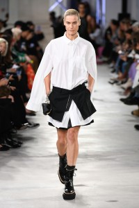 Sacai RTW Spring 2023