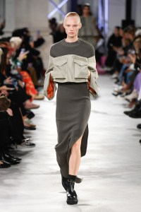 Sacai RTW Spring 2023