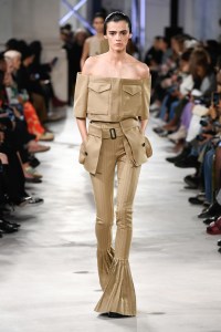 Sacai RTW Spring 2023