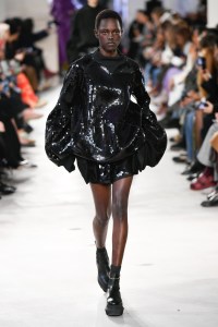 Sacai RTW Spring 2023