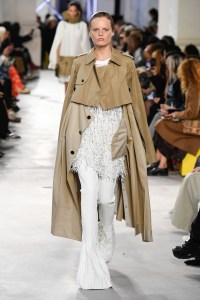 Sacai RTW Spring 2023