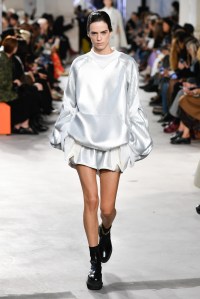 Sacai RTW Spring 2023