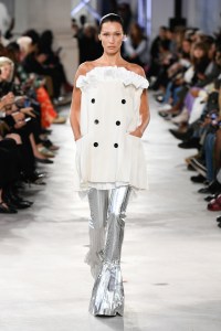 Sacai RTW Spring 2023