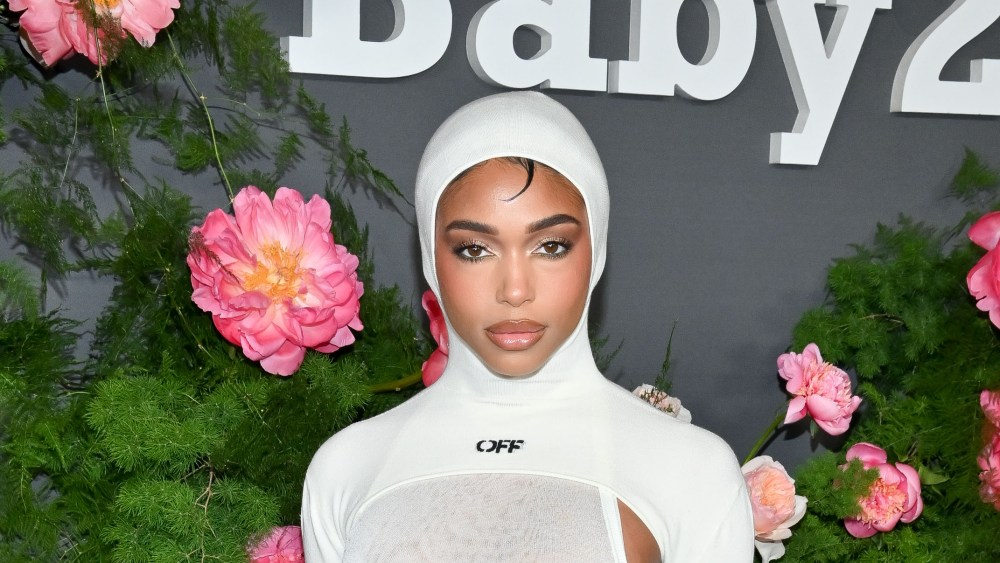 Lori Harvey at the 2022 Baby2Baby Gala held at Pacific Design Center on November 12, 2022 in Los Angeles, California.