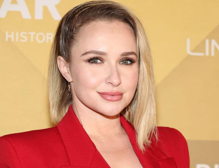 WEST HOLLYWOOD, CALIFORNIA - NOVEMBER 03: Hayden Panettiere attends amfAR Gala Los Angeles 2022 at Pacific Design Center on November 03, 2022 in West Hollywood, California. (Photo by Amy Sussman/Getty Images for amfAR)