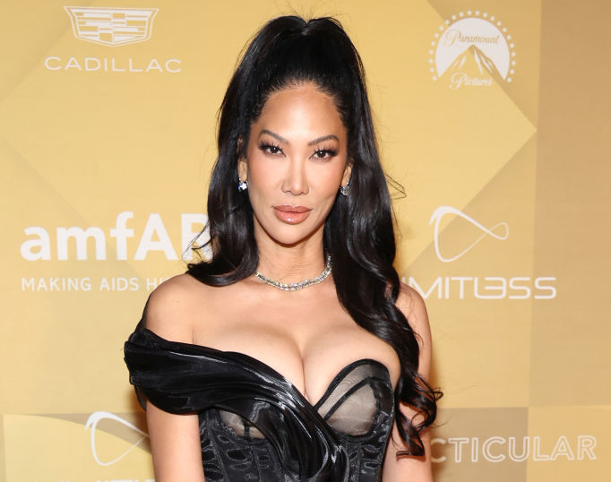 WEST HOLLYWOOD, CALIFORNIA - NOVEMBER 03: Kimora Lee Simmons attends amfAR Gala Los Angeles 2022 at Pacific Design Center on November 03, 2022 in West Hollywood, California. (Photo by Amy Sussman/Getty Images for amfAR)