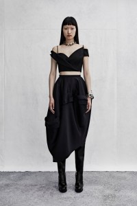 Alexander McQueen Pre-Spring 2023