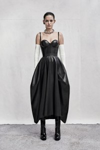 Alexander McQueen Pre-Spring 2023