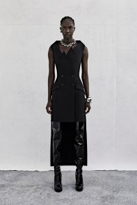 Alexander McQueen Pre-Spring 2023