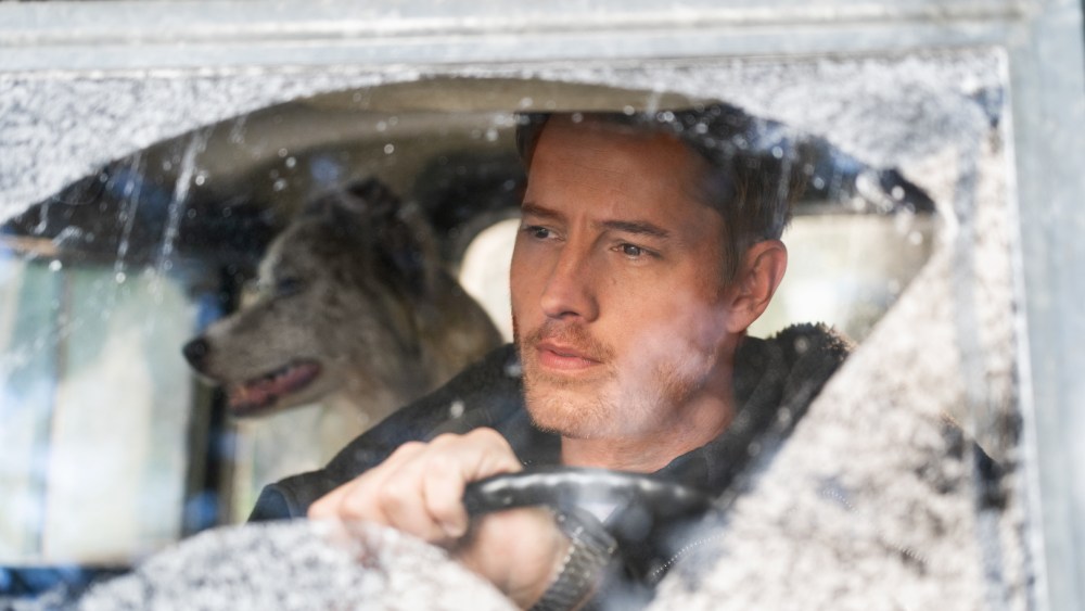 The Noel Diary. Justin Hartley as Jake Turner in The Noel Diary. Cr. KC Bailey/Netflix © 2022.