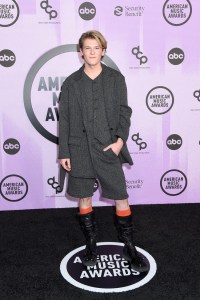 Davis Burleson at the 2022 American Music Awards held at the Microsoft Theater at L.A. Live on November 20, 2022 in Los Angeles, California.