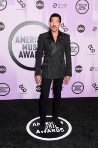 Lionel Richie at the 2022 American Music Awards held at the Microsoft Theater at L.A. Live on November 20, 2022 in Los Angeles, California.