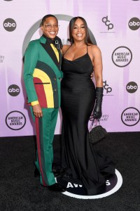 Jessica Betts and Niecy Nash-Betts at the 2022 American Music Awards held at the Microsoft Theater at L.A. Live on November 20, 2022 in Los Angeles, California.