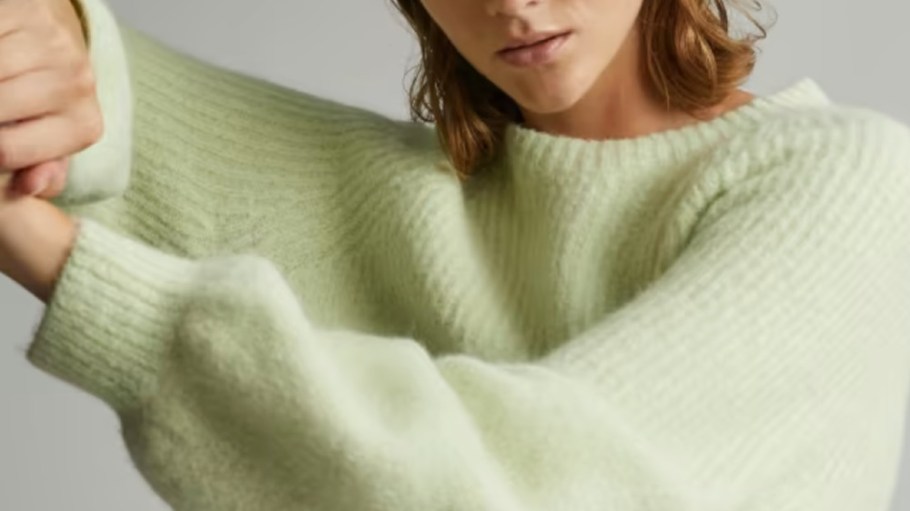 The lifestyle brand has received a $25-million loan from investment firm Gordon Brothers.