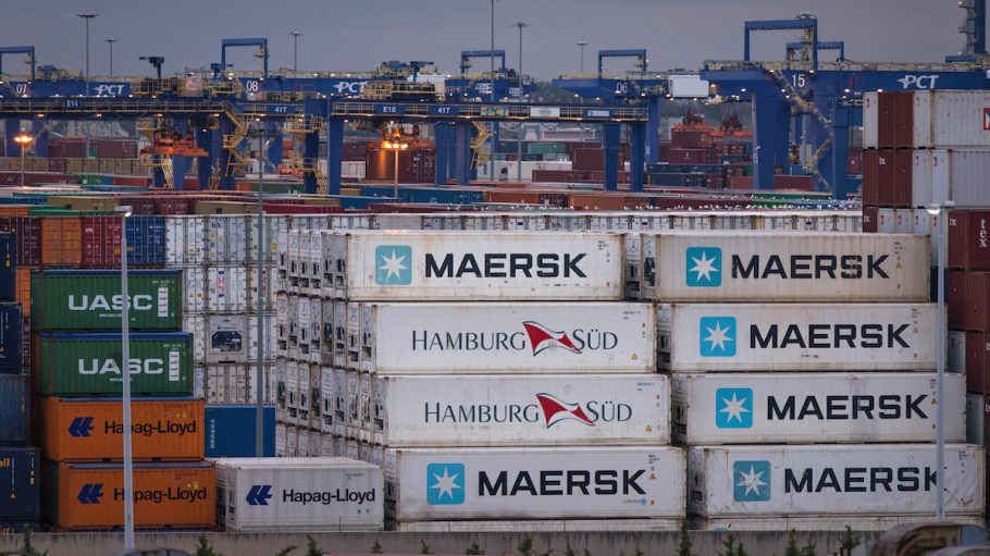 Furniture importer alleges it was a victim of retaliation by Hamburg Sud