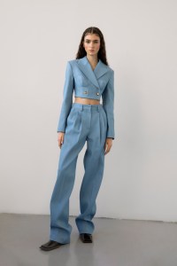 Aknvas Pre-Fall 2023