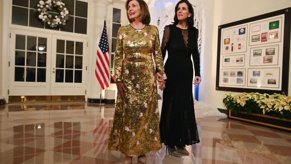 US Speaker of the House Nancy Pelosi and her daughter Alexandra Pelosi arrive at the White House to attend a state dinner honoring French President Emmanuel Macron, in Washington, DC, on December 1, 2022. (Photo by ROBERTO SCHMIDT / AFP) (Photo by ROBERTO SCHMIDT/AFP via Getty Images)