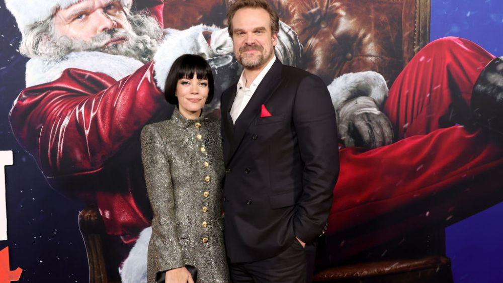 HOLLYWOOD, CALIFORNIA - NOVEMBER 29: (L-R) Lily Allen and David Harbour attend the premiere of Universal Pictures' "Violent Night" at TCL Chinese Theatre on November 29, 2022 in Hollywood, California. (Photo by Emma McIntyre/Getty Images)