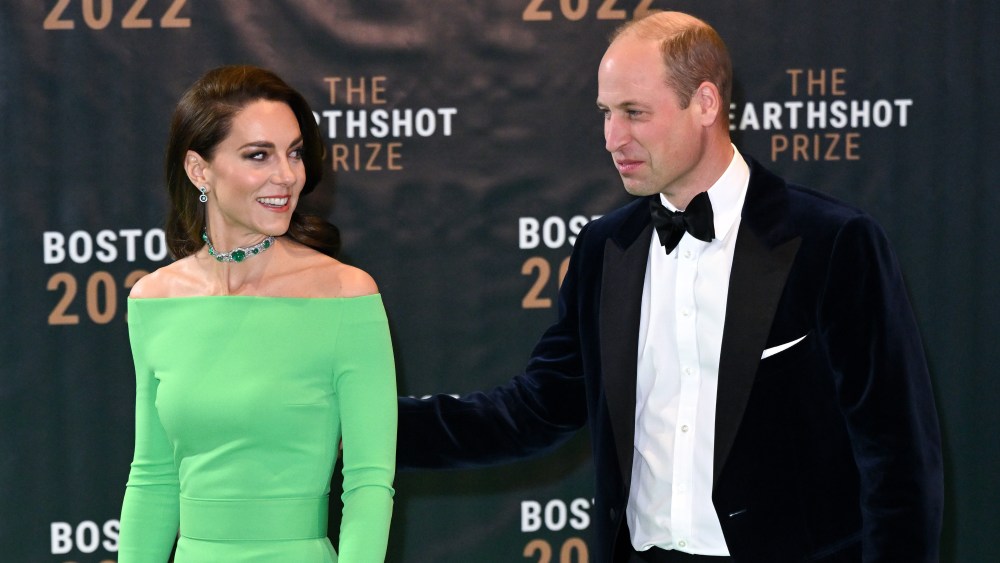 BOSTON, MASSACHUSETTS - DECEMBER 2: Catherine, Princess of Wales and Prince William, Prince of Wales attend The Earthshot Prize 2022 at MGM Music Hall at Fenway on December 02, 2022 in Boston, Massachusetts. (Photo by Karwai Tang/WireImage)