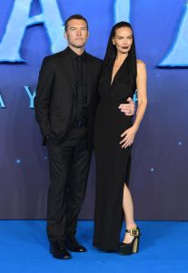 LONDON, ENGLAND - DECEMBER 06: Sam Worthington and Lara Worthington attend the "Avatar: The Way of Water" world premiere at the Odeon Luxe Leicester Square on December 06, 2022 in London, England. (Photo by Joe Maher/Getty Images)