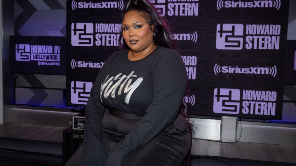 LOS ANGELES, CALIFORNIA - DECEMBER 12: Lizzo visits SiriusXM's 'The Howard Stern Show' at SiriusXM Studios on December 12, 2022 in Los Angeles, California. (Photo by Emma McIntyre/Getty Images for SiriusXM)