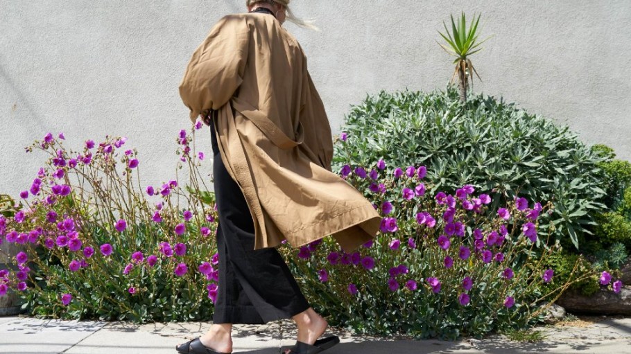New York womenswear brand Apiece Apart has fully committed to biodegradable polybags.