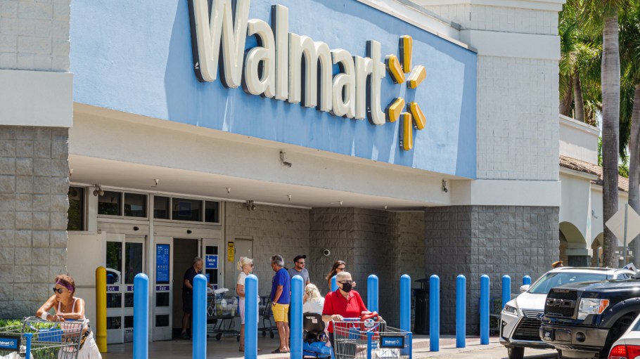 A Florida man chose the wrong day to try shoplifting from a Walmart store.