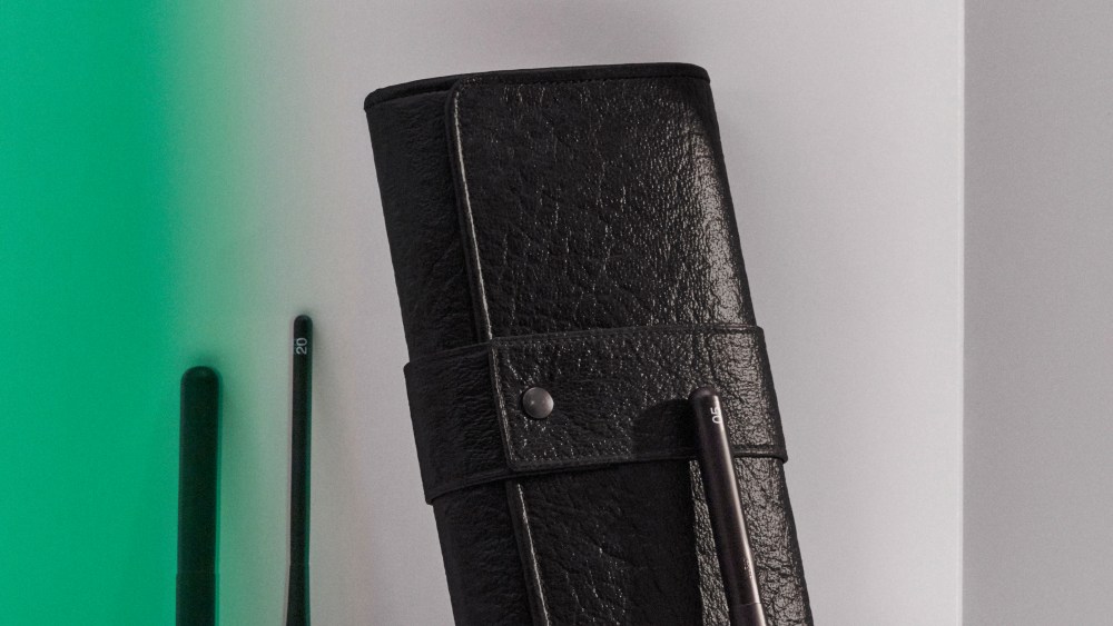 Daniel Martin mycoworks makeup brush case