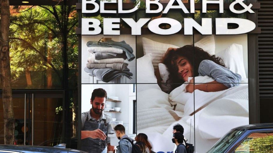 Retail is expected to see some bankruptcies this year in the fashion and home sectors, and first out of the gate could be Bed Bath & Beyond.