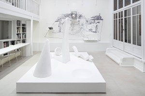 From the "Alberto Giacometti/Salvador Dali, Jardin de Rêves" exhibition.
