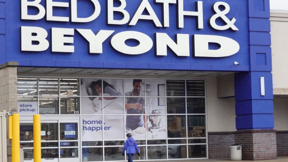 FOREST PARK, ILLINOIS - JANUARY 05: Customers shop at a Bed Bath & Beyond store on January 05, 2023 in Forest Park, Illinois. The retailer's stock plummeted more that 20 percent today after it warned that it was running out of cash to meet expenses and is exploring its financial options which include bankruptcy. (Photo by Scott Olson/Getty Images)