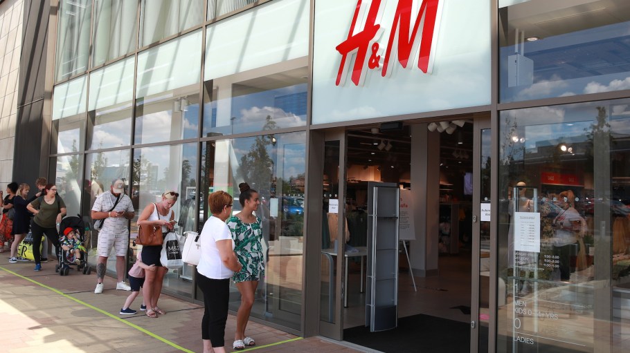 Fourth-quarter net sales at H&M increased by 10 percent to 62.4 billion Swedish krona ($6 billion), but the retailer took an after-tax loss of 864 million krona ($83.5 million) to close out the year.