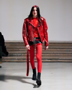 Jeanne Friot MenÕs Fall 2023