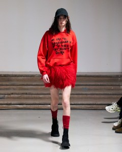 Jeanne Friot MenÕs Fall 2023