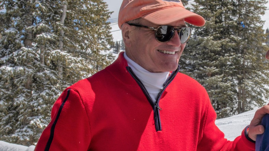 Scott MacKenzie's Delaine & Co. merino wool ski sweater startup sees 'the light at the end of the tunnel' after committing to 'Made in USA.'