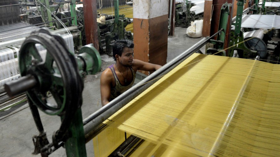 Indian Textile Hub at Breaking Point as Costs Spiral and Demand Sags