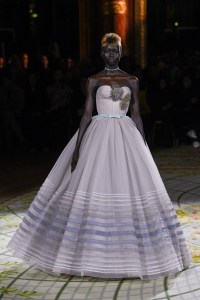 Viktor & Rolf Couture Spring 2023